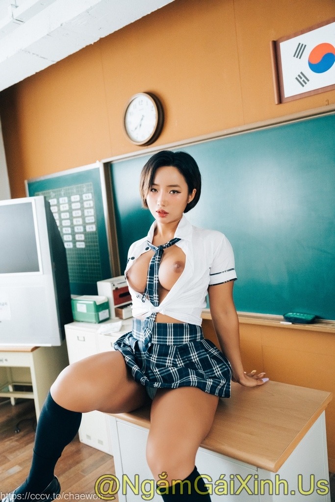 NGX_gal in a school warehouse_26